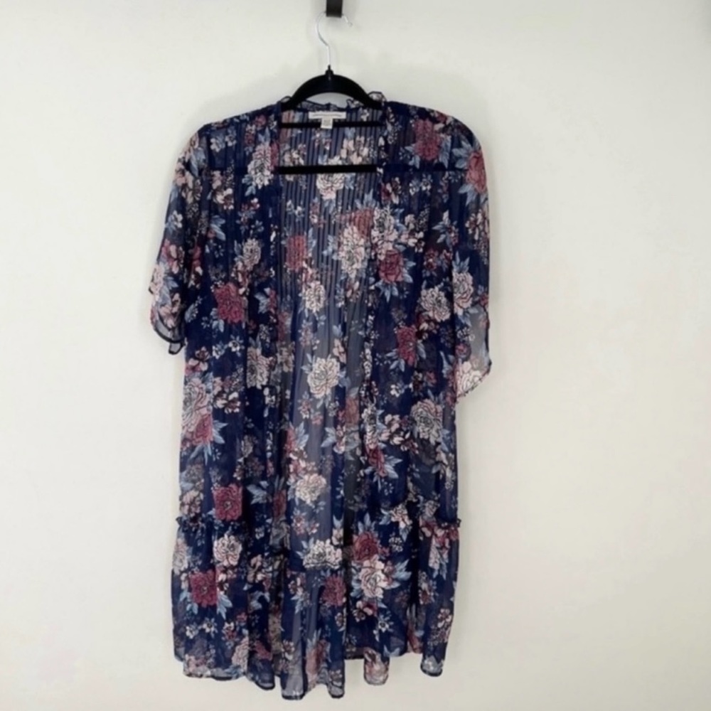 American Eagle Floral Overshirt Kimono Blouse size xs